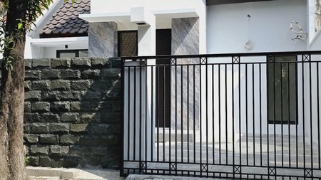 Dijual Rumah Modern Minimalis - Taman Puspa Raya Citraland 