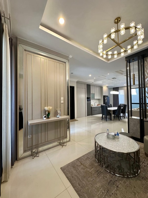 Dijual Rumah Pakuwon Indah furnished dekat pakuwan mall