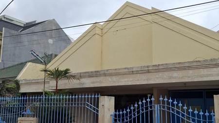 Dijual Rumah Akses Jalan Lebar di Lebak Arum Surabaya Timur