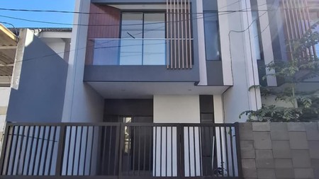 Dijual Rumah Modern Minimalis BARU GRESSS di Mulyosari 