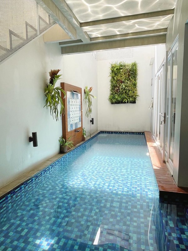 Hunian Unik dan Cantik Dalam Perumahan Lebak Bulus Dengan Private Swimming Pool