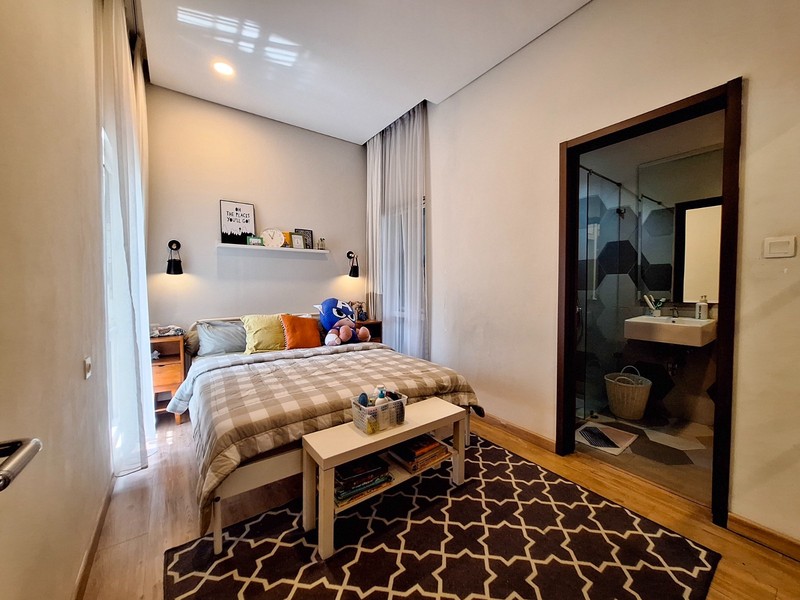 Hunian Unik dan Cantik Dalam Perumahan Lebak Bulus Dengan Private Swimming Pool