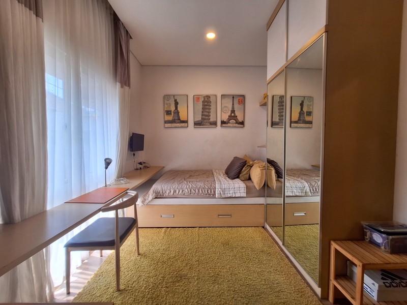 Hunian Unik dan Cantik Dalam Perumahan Lebak Bulus Dengan Private Swimming Pool