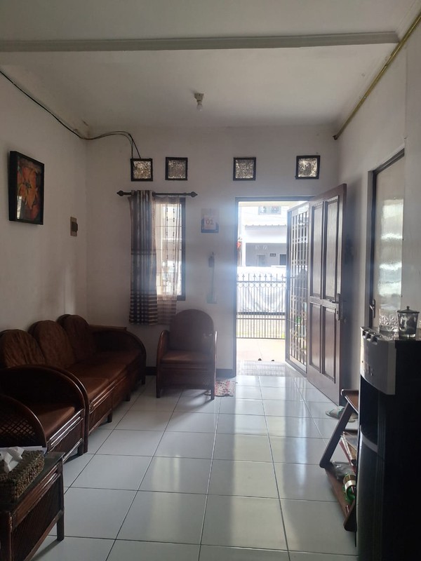 Rumah SHM 2 Lantai 3 KT Graha Raya Bintaro Jalak Bali Rp1,5M - Ideal Keluarga Muda