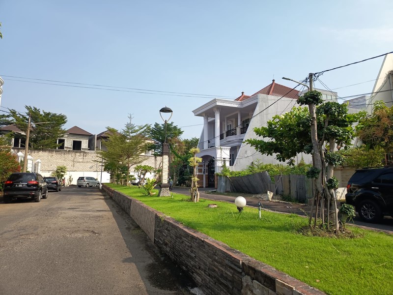 KAVLING SIAP BANGUN , LOKASI JALAN DOBEL WAY DI PERUMAHAN DHARMAHUSADA MAS