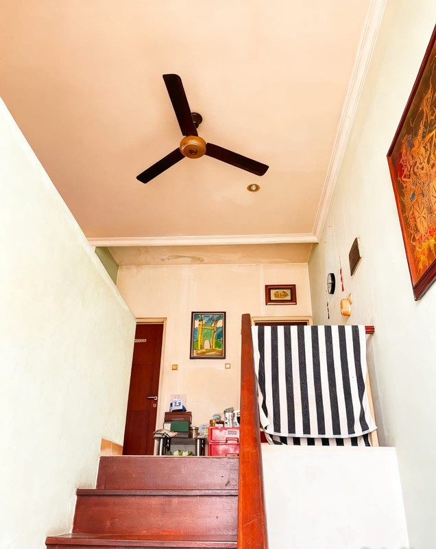 Rumah Hook dalam Cluster Cirendeu - Lokasi Strategis & Asri