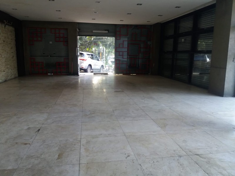 Ruko 3Lt, Jl. Abdul Rivai,Cihampelas, Bandung