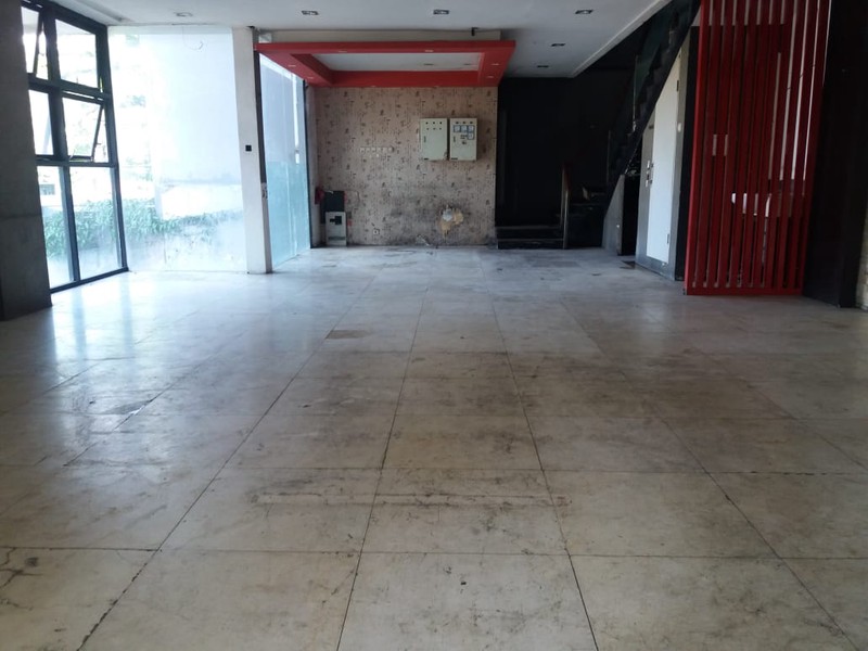 Ruko 3Lt, Jl. Abdul Rivai,Cihampelas, Bandung