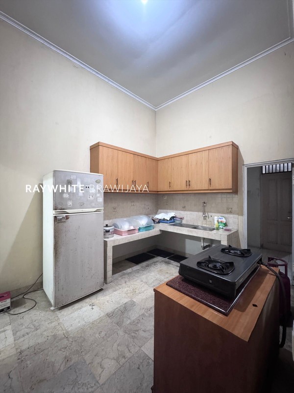 Rumah Dalam Kompleks Bintaro Jaya