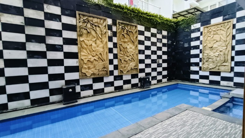 East Esplanade , Grand Wisata - Tambun . Bekasi