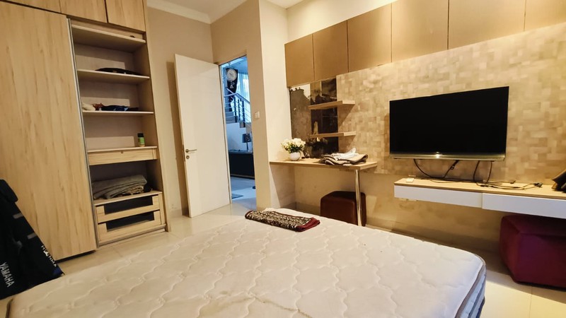 East Esplanade , Grand Wisata - Tambun . Bekasi