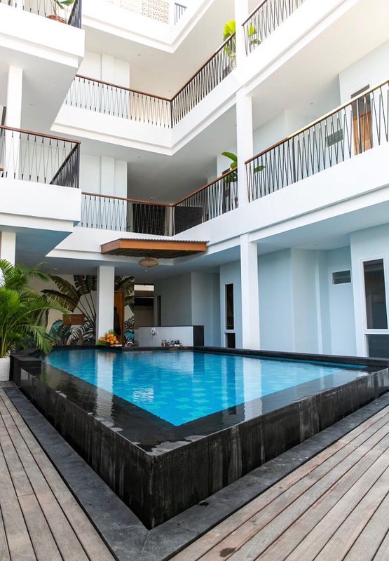 Leasehold - Profitable Turnkey Hostel for Sale in Prime Canggu - 7 Minutes to Batu Bolong Beach, Canggu, Bali