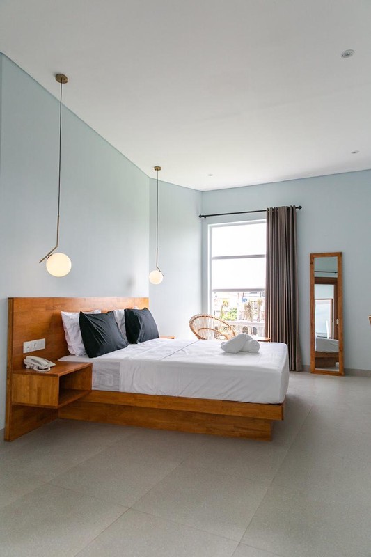 Leasehold - Profitable Turnkey Hostel for Sale in Prime Canggu - 7 Minutes to Batu Bolong Beach, Canggu, Bali