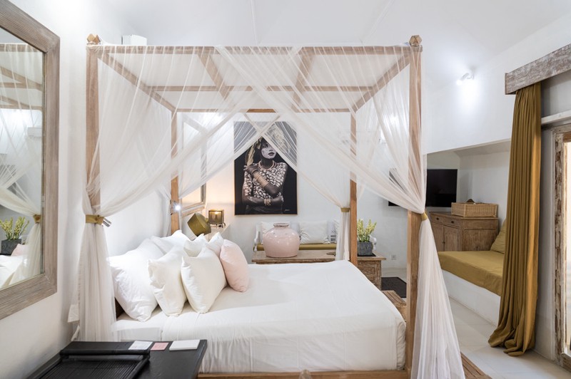 Leasehold - Peaceful Riverfront Sanctuary Surrounded by Lush Tropical Jungle in Cepaka, Bali