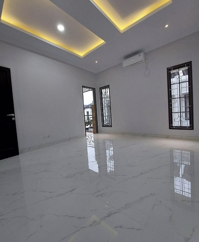 Rumah secondary dengan lingkungan townhouse yg tenang, aman, nyaman daerah Kebagusan dan Jagakarsa. 