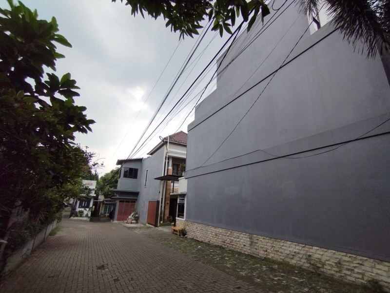 Rumah secondary dengan lingkungan townhouse yg tenang, aman, nyaman daerah Kebagusan dan Jagakarsa. 