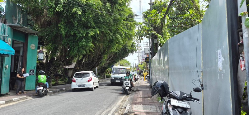 Leasehold - Rare Ultra-Prime Beachfront Land in Batu Bolong - 900 sqm Golden Investment Opportunity, Canggu, Bali