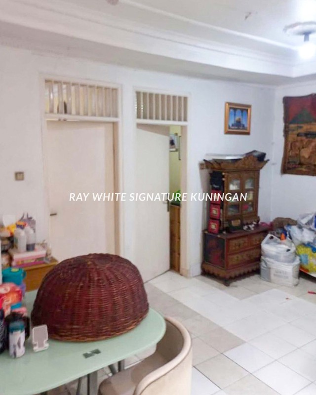 Dijual Rumah 2,5 Lantai Jalan Mardani Raya Cempaka Putih