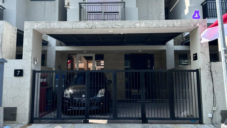 Dijual rumah minimalis 2 lantai di Perumahan Pondok Tjandra cluster topaz