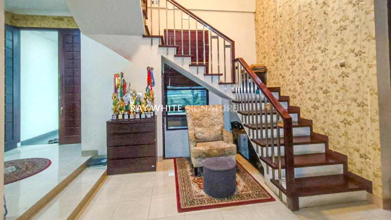 Dijual Rumah di Lokasi Strategis Panglima Polim V