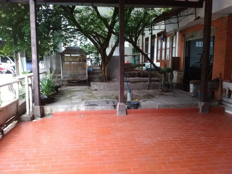 Rumah 2 Lantai - Akses Jalan 2 Mobil - Lokasi Komplek PLN Cililitan Besar Kramat Jati Jaktim