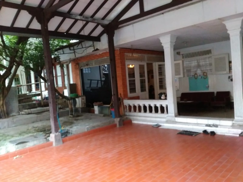 Rumah 2 Lantai - Akses Jalan 2 Mobil - Lokasi Komplek PLN Cililitan Besar Kramat Jati Jaktim