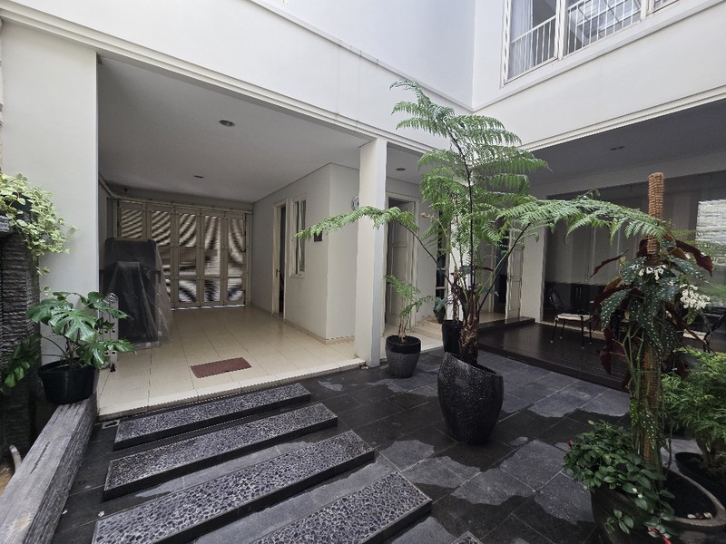 Dijual Rumah Citraland Surabaya Barat 