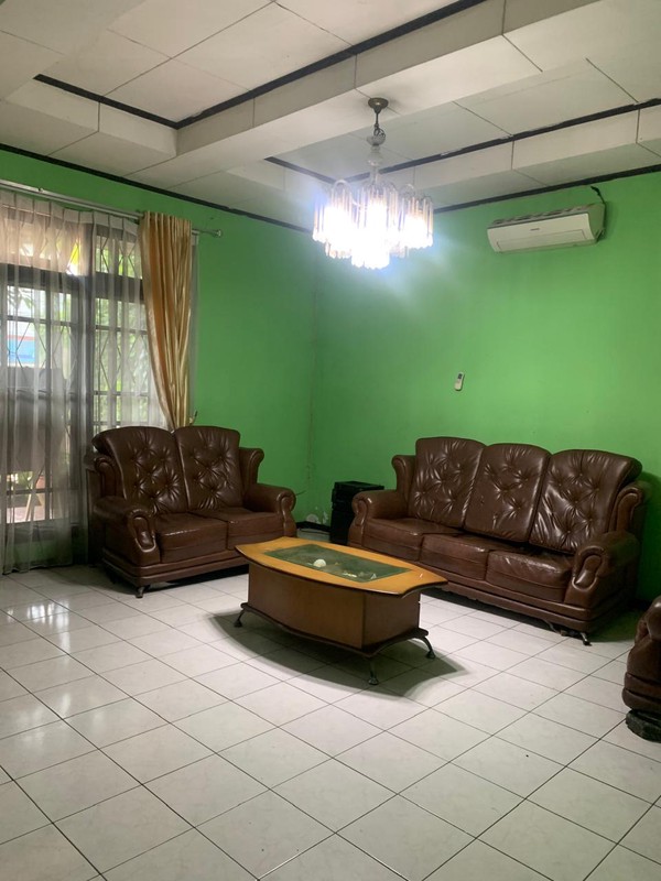 Dijual Murah Rumah dan Kios di  Tarumanegara, Cirendeu