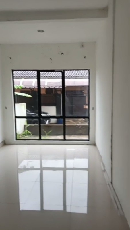 Rumah 2 lantai di Bumi Puspitek Asri BSD City