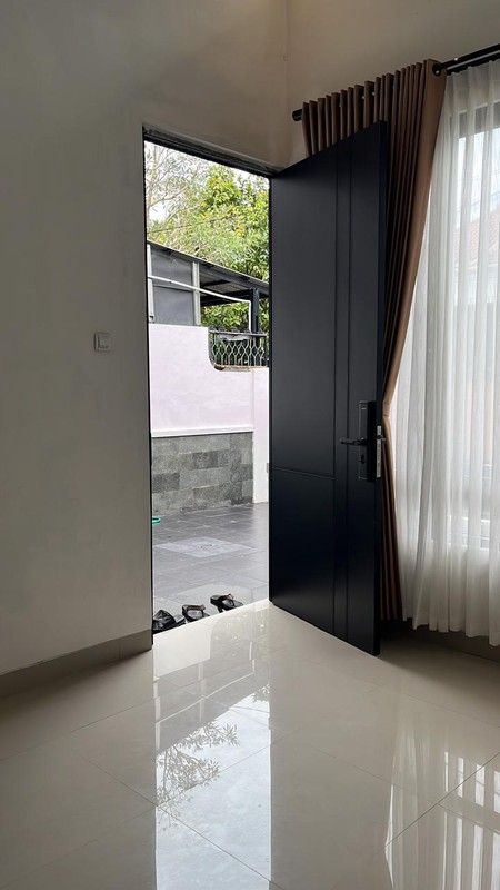 Rumah Modern Minimalis di Cluster Arjuna Pamulang
