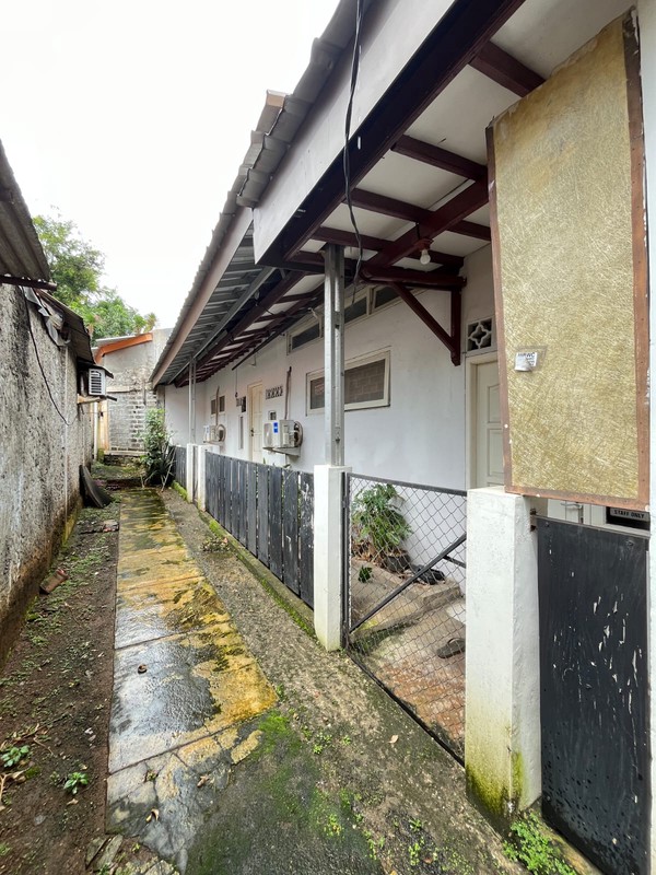 Dijual Rumah Huni Posisi Hoek di Kebayoran Baru, Jakarta Selatan