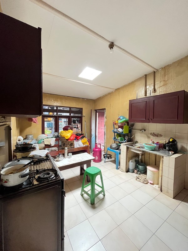 Dijual Rumah Huni Posisi Hoek di Kebayoran Baru, Jakarta Selatan