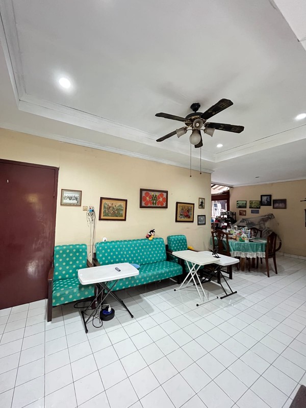 Dijual Rumah Huni Posisi Hoek di Kebayoran Baru, Jakarta Selatan