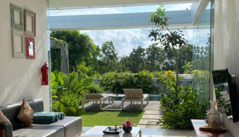 Hideaway Villas, Uluwatu, Bali. fully furnished.