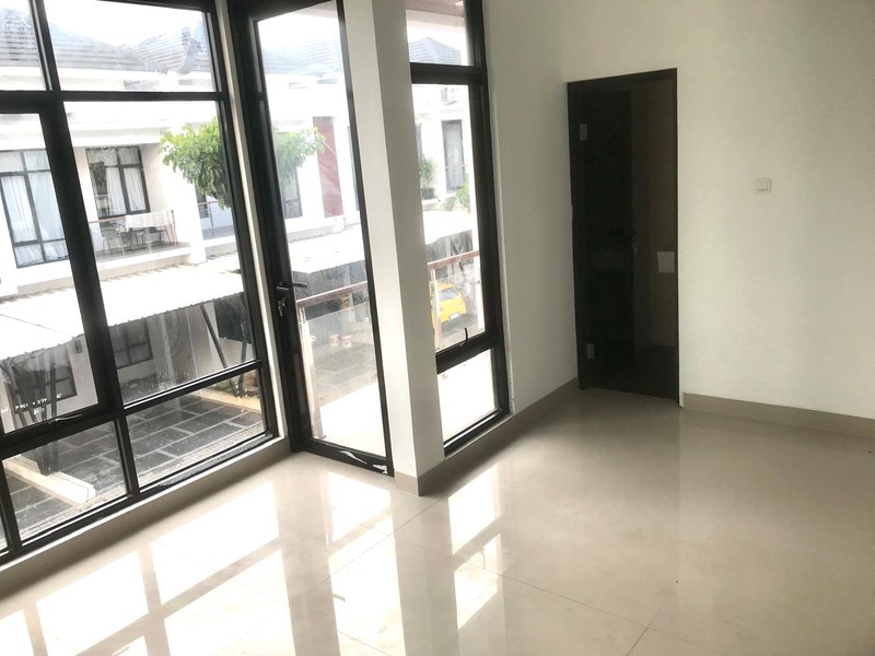 Rumah Baru Siap Huni di Bintaro 5 Menit Cluster Kuricang KRL Pondok Ranji 2 Lantai