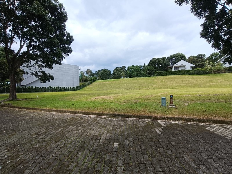 Kavling Siap Bangun Luas 945 m2 di Taman Kinologi Rancamaya Bogor