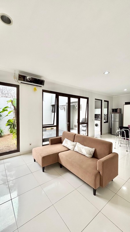 Rumah minimalis 2 lantai di Cluster Verdant View, The Icon BSD City