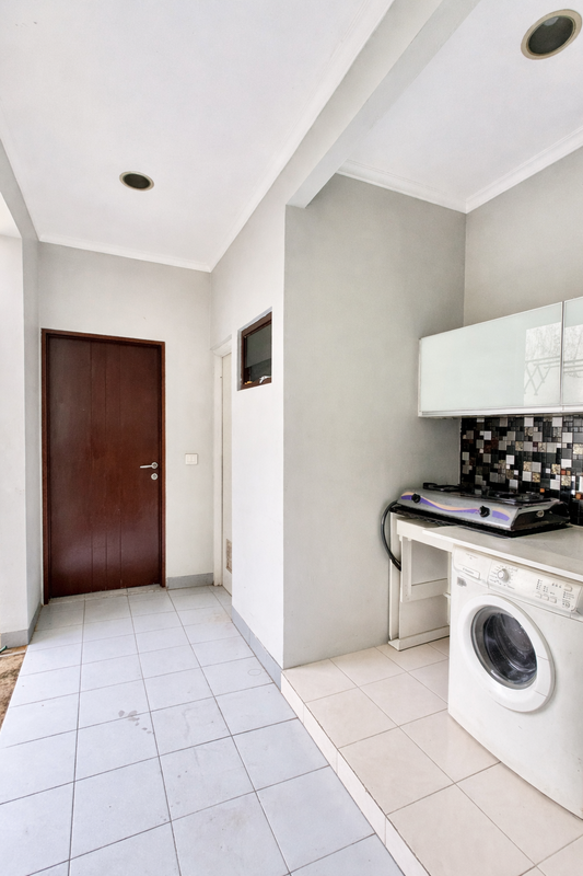 Rumah minimalis 2 lantai di Cluster Verdant View, The Icon BSD City