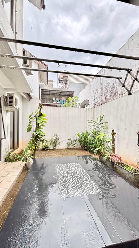 Rumah minimalis 2 lantai di Cluster Verdant View, The Icon BSD City