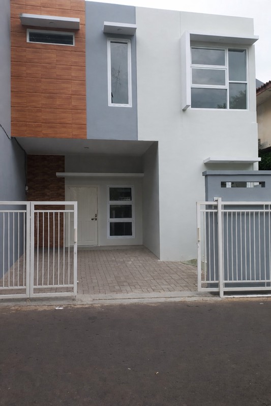 Rumah Baru Bagus di Lingkungan Strategis Bangka IIB (Mampang)