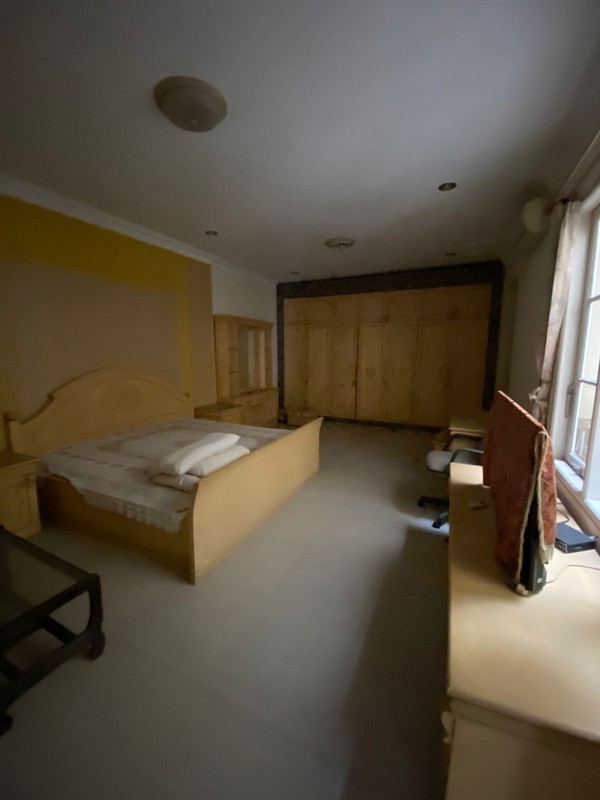 MURAH LUAS Dijual Rumah Darmo Permai Selatan - Modern 2 Lantai Full Furnished Dekat Madame Chang, Hr.muhammad, Hotel Vasa , Akses Tol Satelit, Pasar Puncak Permai, Pakuwon Mall