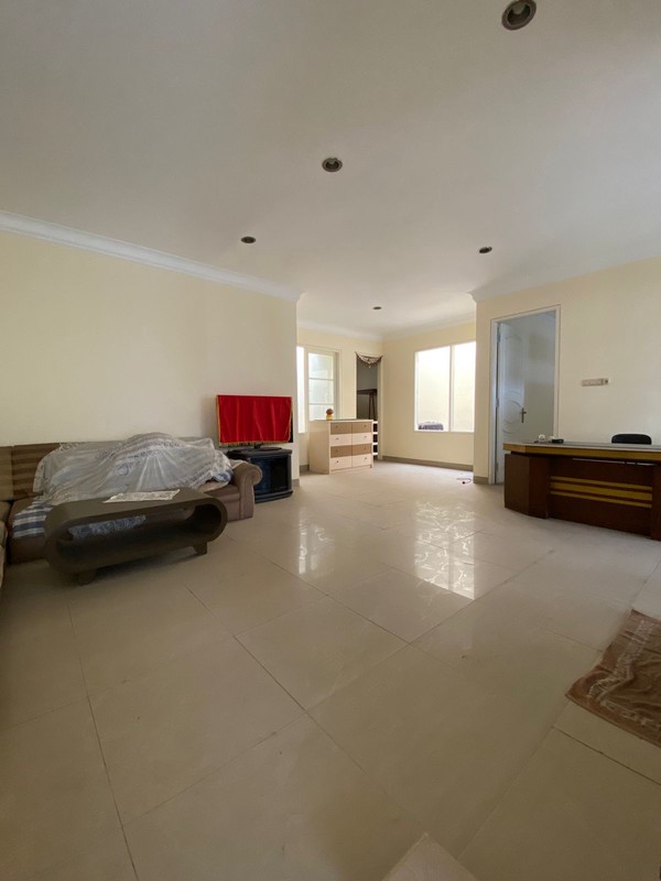 MURAH LUAS Dijual Rumah Darmo Permai Selatan - Modern 2 Lantai Full Furnished Dekat Madame Chang, Hr.muhammad, Hotel Vasa , Akses Tol Satelit, Pasar Puncak Permai, Pakuwon Mall