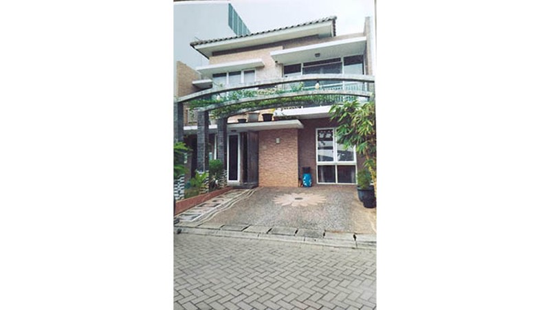 Rumah Green Court Jl Danau Batur, Cengkareng