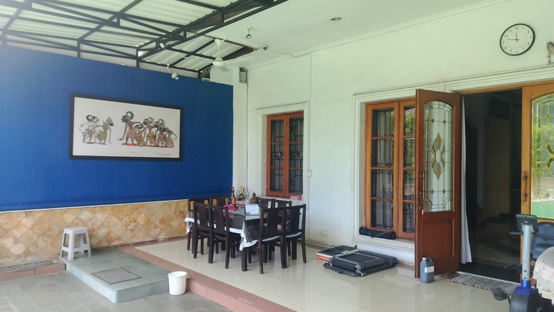 Rumah Mewah Berkelas dengan Privasi Maksimal, 1000 sqm di Kelapa Gading, cocok untuk tokoh publik/ pejabat, hanya 5 menit menuju pintu Tol