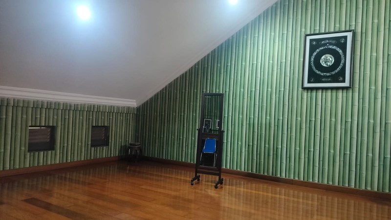 Rumah Mewah Berkelas dengan Privasi Maksimal, 1000 sqm di Kelapa Gading, cocok untuk tokoh publik/ pejabat, hanya 5 menit menuju pintu Tol