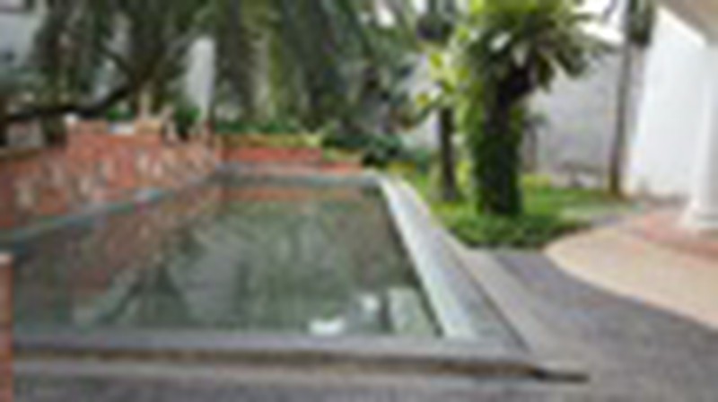 for rent Excellent House with HUGE Back and Front Yard in Cipete