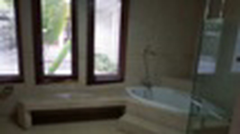 for rent Excellent House with HUGE Back and Front Yard in Cipete