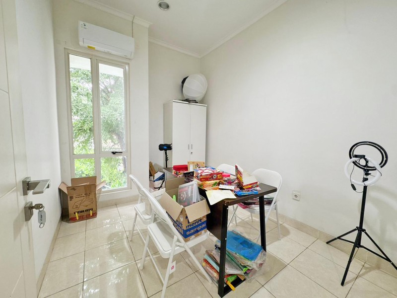 Rumah Premium di The Spring Cluster Canary Gading Serpong