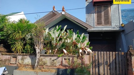 Dijual Rumah 2 lantai di Nirwana Eksekutif Surabaya