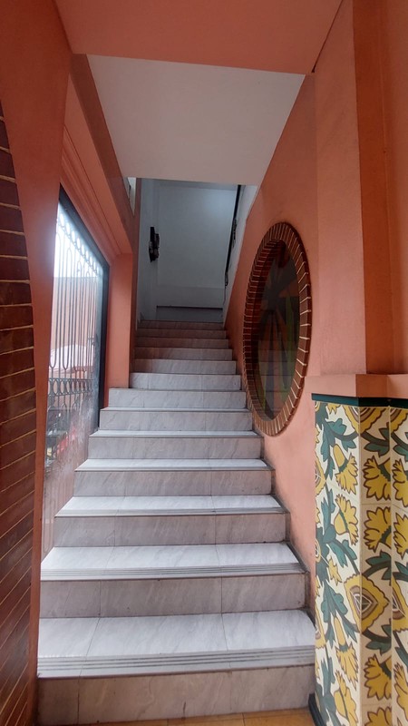 Tempat usaha , bagus digunakan utk toko , resto , klinik , kantor,  Siap gunakan, Lokasi padat usaha sangat Strategis di Jakarta Selatan. Dekat dg arteri raya , MRt Cipete